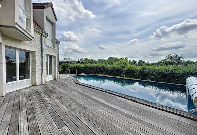 Maison avec piscine et terrasse 15