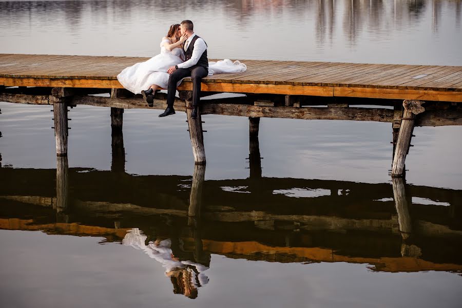 Fotógrafo de casamento Reperger Miklós (repergermiklos). Foto de 17 de abril 2023