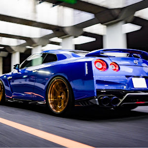 NISSAN GT-R R35