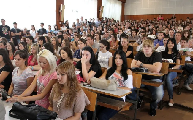 Istraživanje: Beogradski studenti žive u domu ili kod roditelja i troše manje od 30.000 mesečno