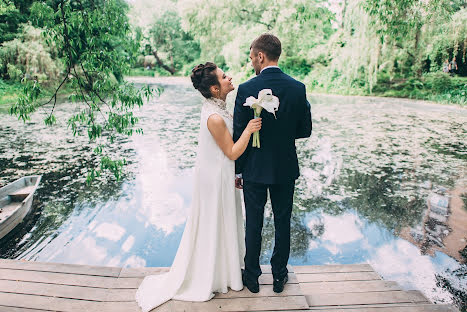 Fotógrafo de casamento Valeriya Guseva (valeryguseva). Foto de 14 de setembro 2016