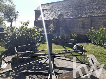 manoir à La Tour-d'Auvergne (63)