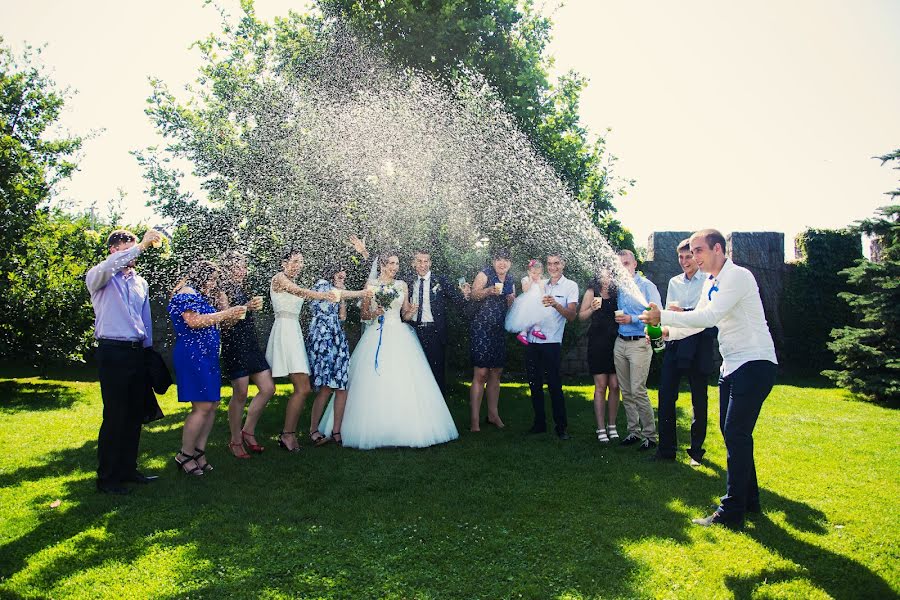 Fotógrafo de casamento Marina Agapova (agapiss). Foto de 11 de março 2018