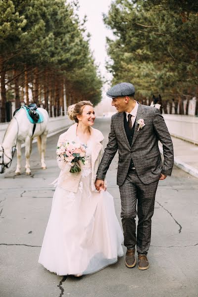 Fotografo di matrimoni Galina Kalenova (kalenovaphoto). Foto del 28 maggio 2022