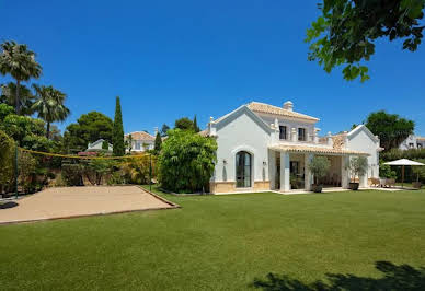 Villa with garden and terrace 4