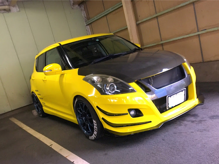 スイフトスポーツのタムタム・マシンX・西部警察・ジャパンターボに関するカスタム事例の投稿画像1枚目