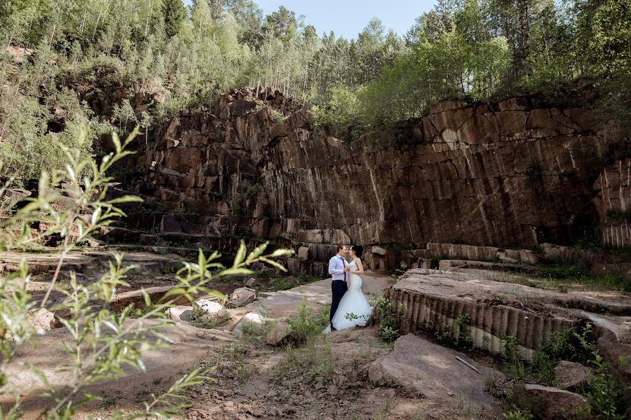 Wedding photographer Darya Vasyukyavichyus (vasukyavichus). Photo of 24 March 2020