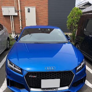 TT RS クーペ A6