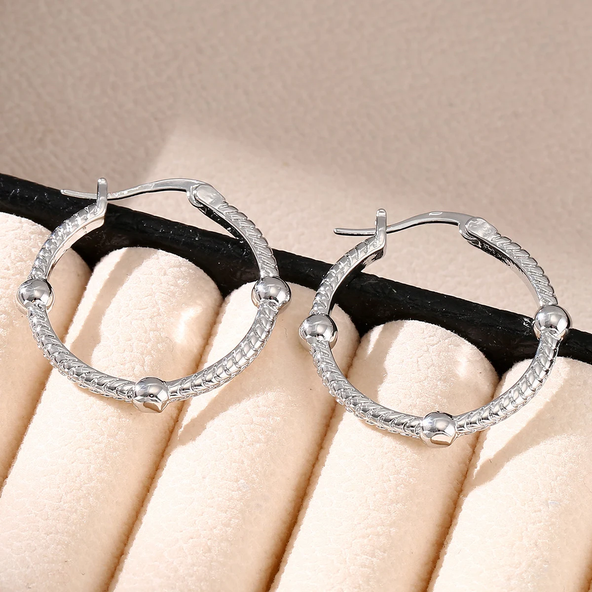 images slider number - 4