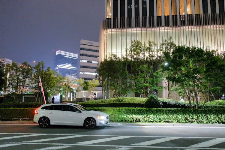 V60のボルボ・v60・rデザイン・横浜・夜景に関するカスタム事例の投稿画像1枚目