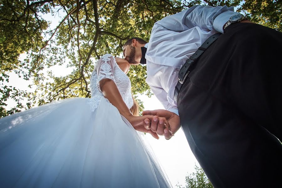 Nhiếp ảnh gia ảnh cưới Vladimir Ovcharov (vovcharov). Ảnh của 17 tháng 10 2019
