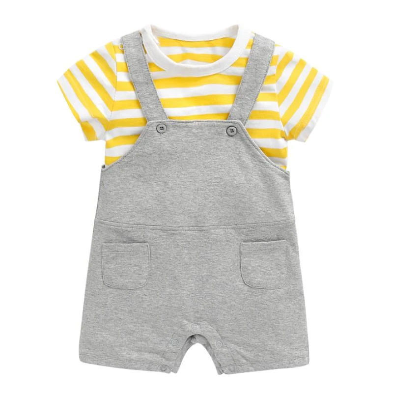 Conjunto infantil de camiseta de manga curta e shorts Conforto e liberdade para brincar. Roupa leve e respirável para o verão. Ideal para crianças.