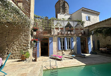 Maison avec piscine et jardin 6