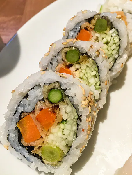 Crunchy Vegetable Sushi [8 Pcs]