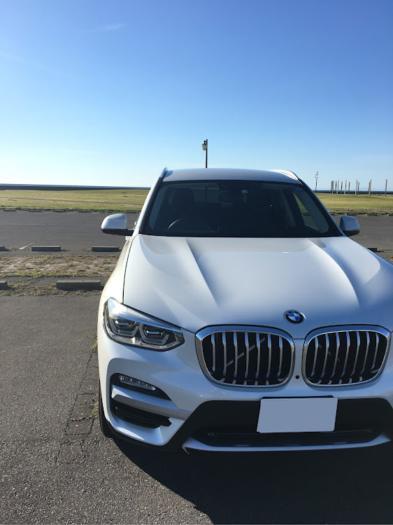 X3のドライブ・青空に関するカスタム事例の投稿画像1枚目