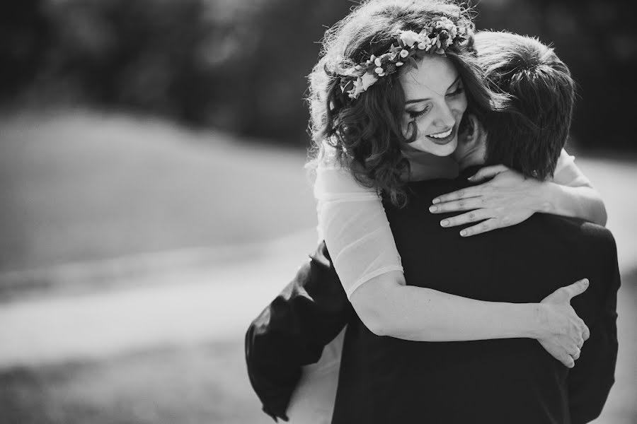 Fotógrafo de casamento Viktor Konopkin (konopkinfamily). Foto de 19 de junho 2016