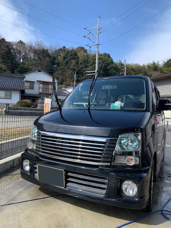 エルグランドの車は人生のパートナーさんが投稿したカスタム事例の投稿画像1枚目