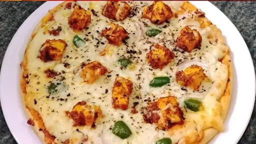 The Paneer Tikka Pizza [9 Inches]