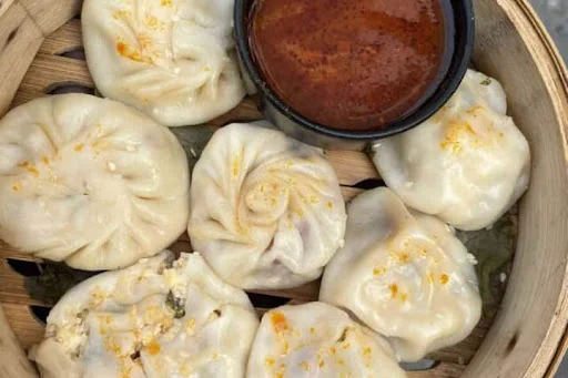 Veg Steamed Momos [8 Pieces]