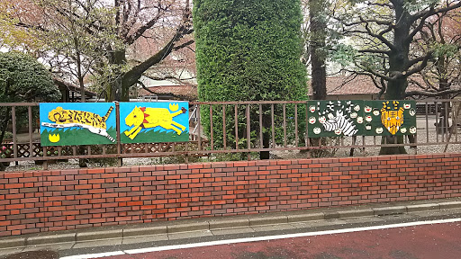 東立川幼稚園の壁画