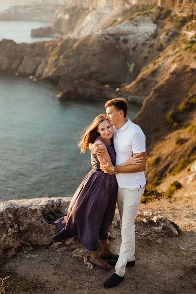 Fotógrafo de casamento Elena Andrasyuk (lenora). Foto de 14 de março 2018