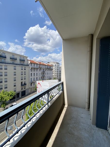 Vente appartement 2 pièces 48.6 m² à Lyon 8ème (69008), 187 000 €