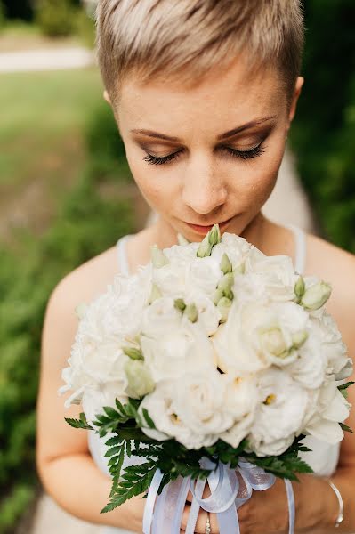 Fotógrafo de casamento Daniella Menyhárt (danahartphoto). Foto de 6 de julho 2021