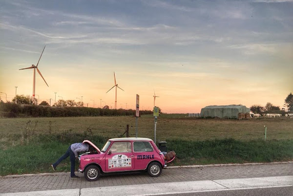 Stranded on the roadside in a cow field in Belgium | Krys Kolumbus Travel Blog | Pink Mini Italy