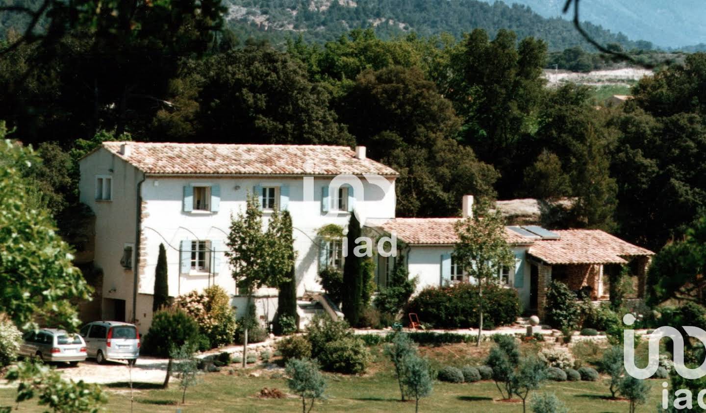 Maison avec piscine et terrasse Sivergues