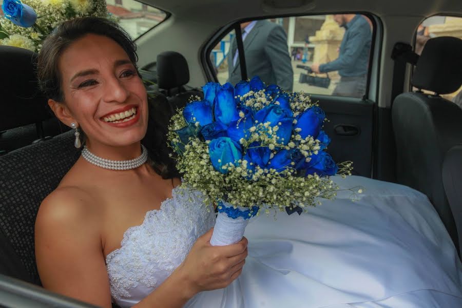 Fotógrafo de casamento Xavier Caivinagua (caivinagua). Foto de 10 de junho 2020