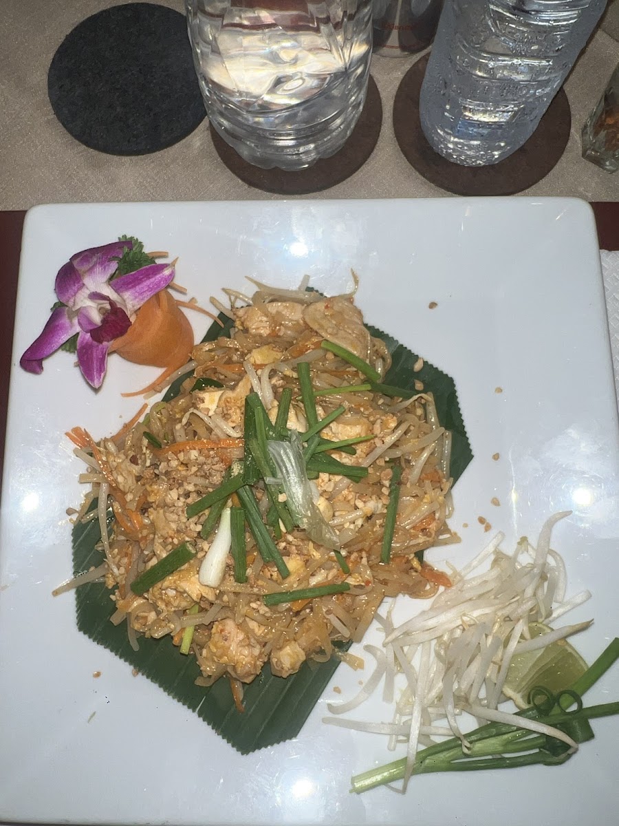 pat thai chicken