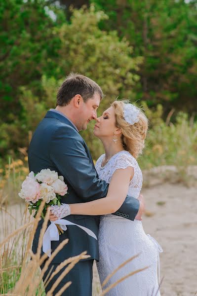 Fotógrafo de casamento Irina Minina (imya). Foto de 31 de dezembro 2015