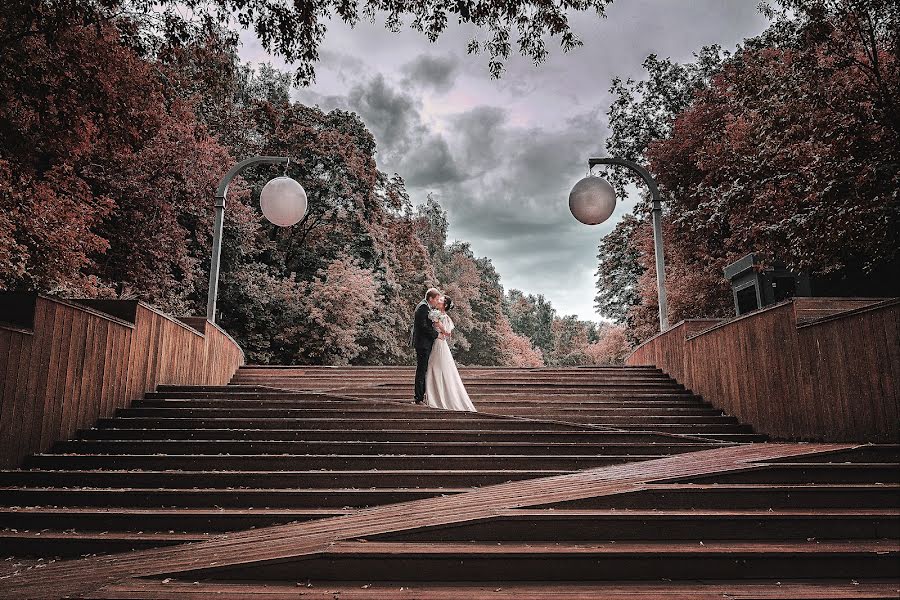 Fotógrafo de casamento Aleksey Komissarov (fotokomiks). Foto de 6 de outubro 2021