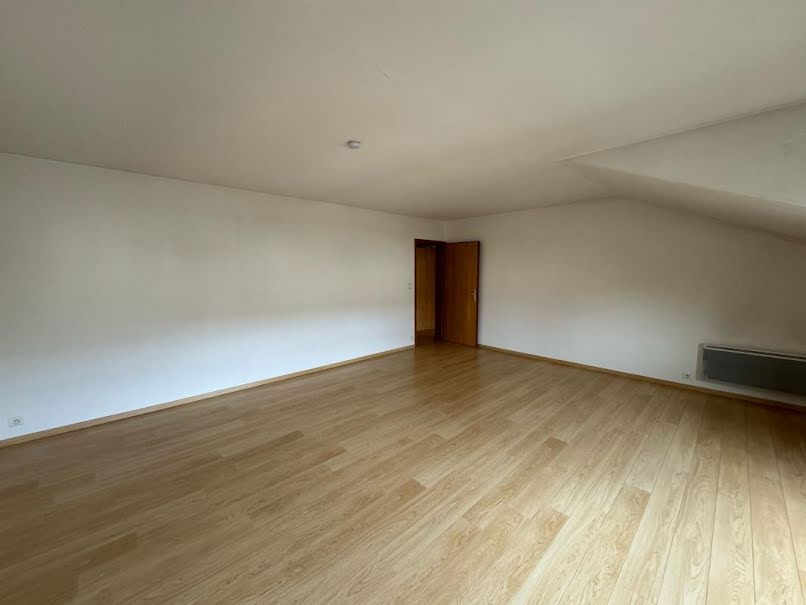 Location  appartement 3 pièces 124 m² à Bar-le-Duc (55000), 750 €