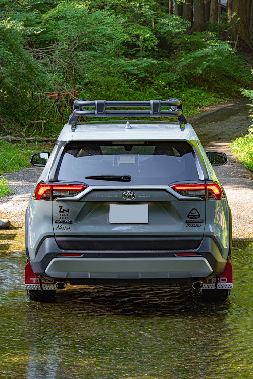 RAV4の写真が好きな人と繋がりたい・カメラ好きな人と繋がりたい・上から愛車・洗い越しに関するカスタム事例の投稿画像2枚目