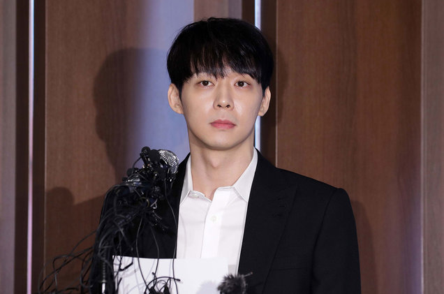 Park-Yoochun-press-conference-2019-billboard-1548