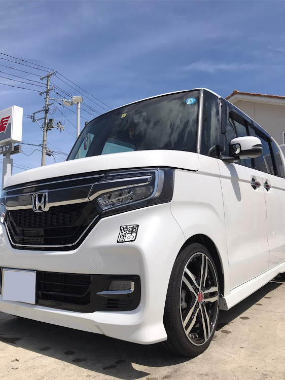 Nボックスカスタムの久々の洗車✨✨・梅雨の晴れ間に・汗だく洗車完了🙌💦に関するカスタム事例の投稿画像1枚目