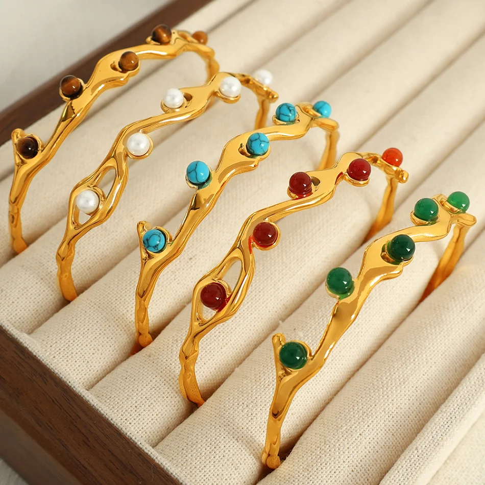 French Retro Titanium Steel 18K Gold Plated Natural Stone Bracelet. Elevate your style with this elegant, vintage-inspir