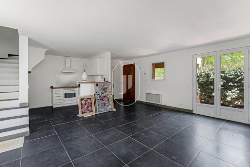 Maison avec jardin 4