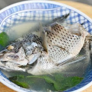 以馬內利鮮魚湯