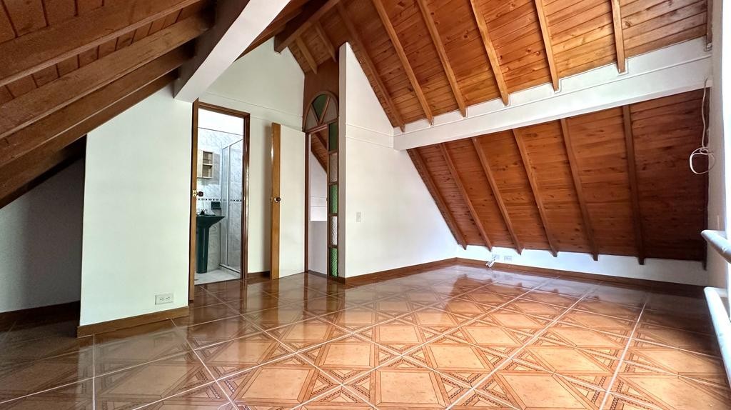 Casas para Arriendo en Loma del escobero