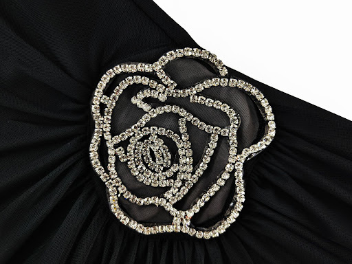 Title 15, Womens Black Diagonal Flower Dress