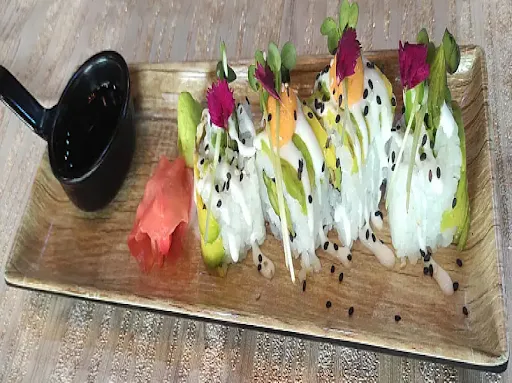 Aspragus Avacado Sushi