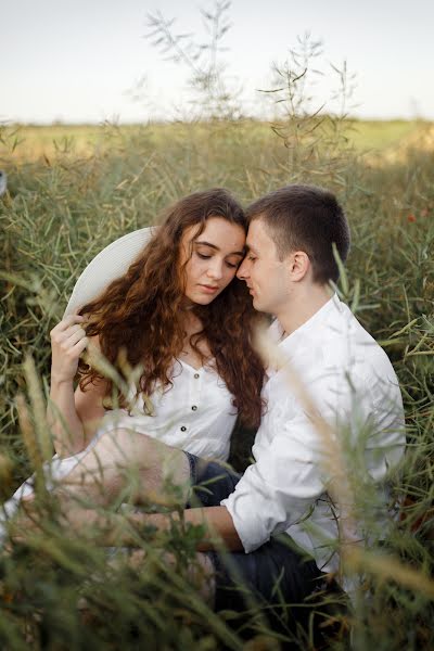 Fotógrafo de casamento Yuliya Storozhinska (id31957517). Foto de 2 de agosto 2019