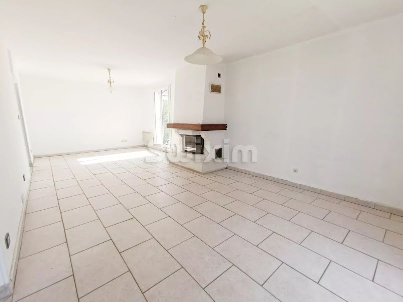 Vente maison 4 pièces 100 m² à Pierrelatte (26700), 223 000 €