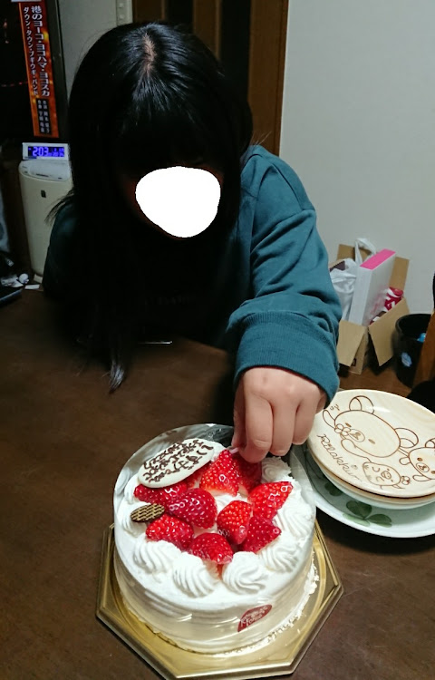 カムリのドライブ・雪と愛車・愛娘ちゃんの誕生日・牛の鼻くそ⁉️に関するカスタム事例の投稿画像8枚目
