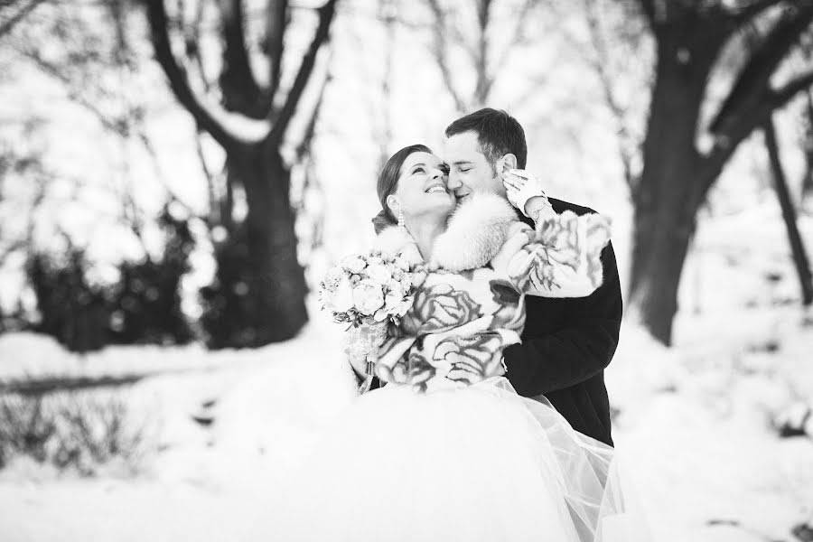 Wedding photographer Mila Osipova (delfina). Photo of 24 January 2016