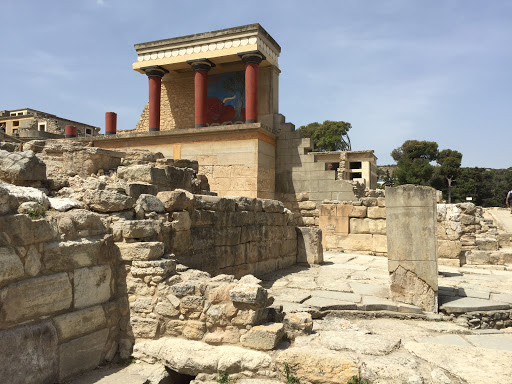 Knossos palace