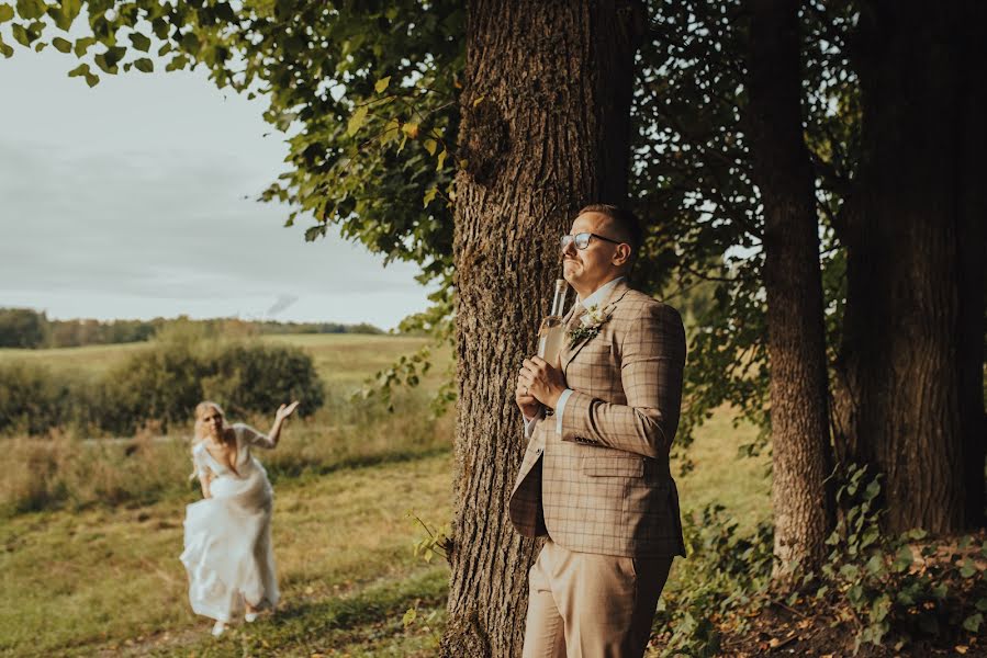 Wedding photographer Zuzanna Wilamowska (miedzykadrami). Photo of 6 September 2023