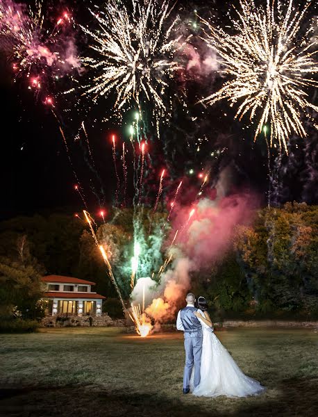 Fotógrafo de casamento Ivelin Zhelyazkov (ivelinzhelyazkov). Foto de 10 de agosto 2022